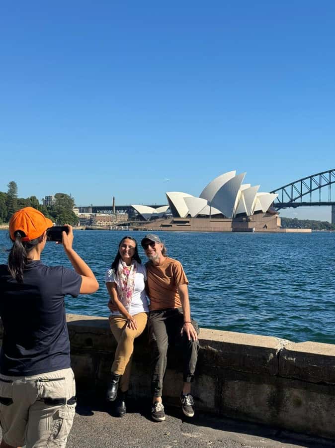 1/2 day Sydney Sightseeing and Bondi Beach Tour - Icon stops by mini-bus: Opera House, Harbour Bridge, and quick viewpoint wins