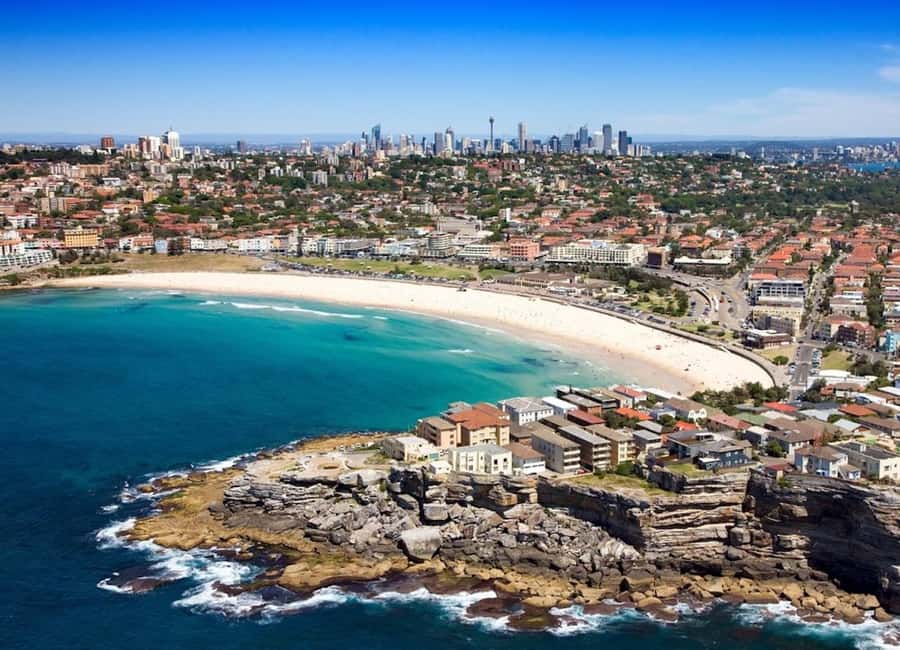 30-minute Private Sydney Harbour Helicopter Tour for 2 - Pilot Commentary in English: The Right Kind of Context (Not a Lecture)