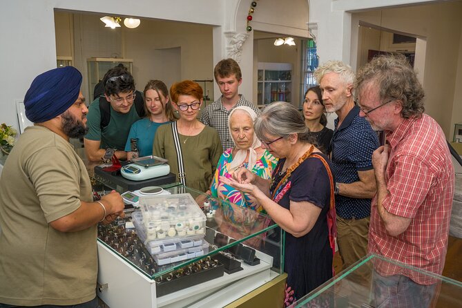All Inclusive Twilight Nights Little India Half Day Tour - Liquor Tasting at Harris Park Cellars: The Night Opens With a Sip