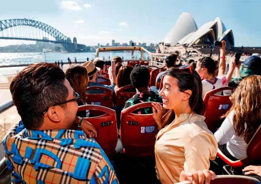 Blue Mountain Tour + Hop-on-Hop-off Big Bus Discover Ticket - Getting to the Blue Mountains: the morning rhythm