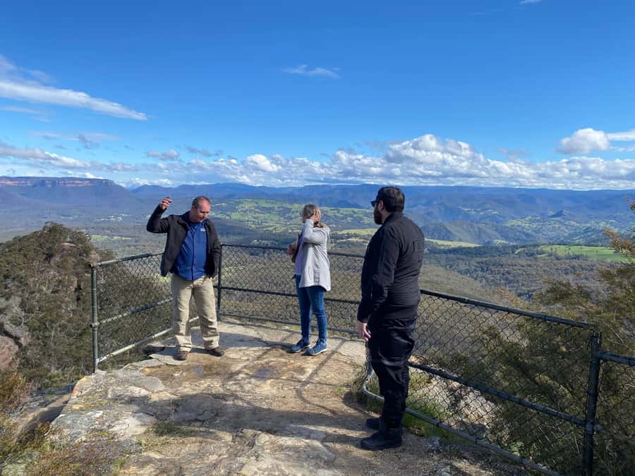 Blue Mountains 3 Hour Army Truck Adventures - What the short walks are really for