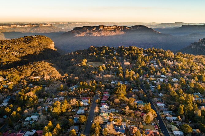 Blue Mountains Day Tour with Scenic World and Wildlife Park Entry - Lincoln’s Rock: panoramic views and a safety-first vibe