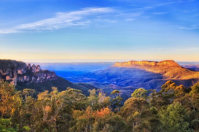 Blue Mountains Day Tour with Wildlife and Scenic World Entry - Lincoln’s Rock: the cliff-edge viewpoint with short, intense payoff
