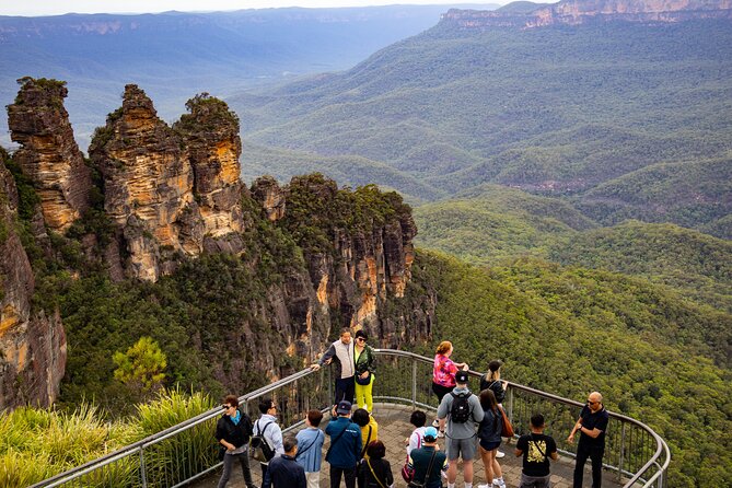 Blue Mountains Day Tour: Zoo, Scenic World & Three Sisters - Echo Point Lookout and Three Sisters: Short, Scenic, Weather-Dependent
