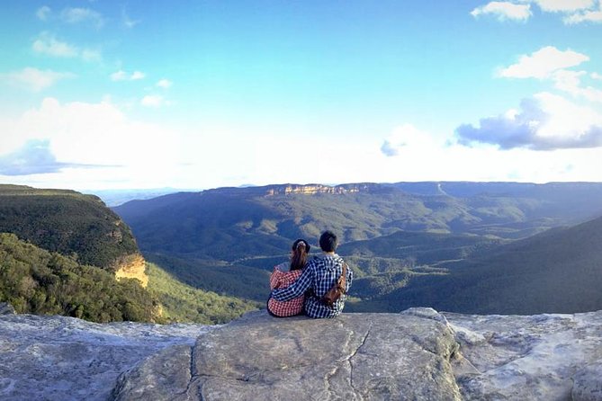 Blue Mountains Sunset Tour with Kangaroo Sightings from Sydney - Echo Point and Katoomba viewpoints: the classic Three Sisters setup