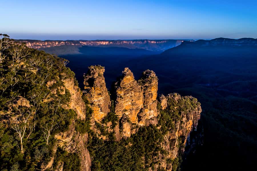 Blue Mountains Sunset Waterfalls Wildlife Tour From Sydney - Wildlife, Native Plants, and Indigenous Context: What You Learn in the Bush