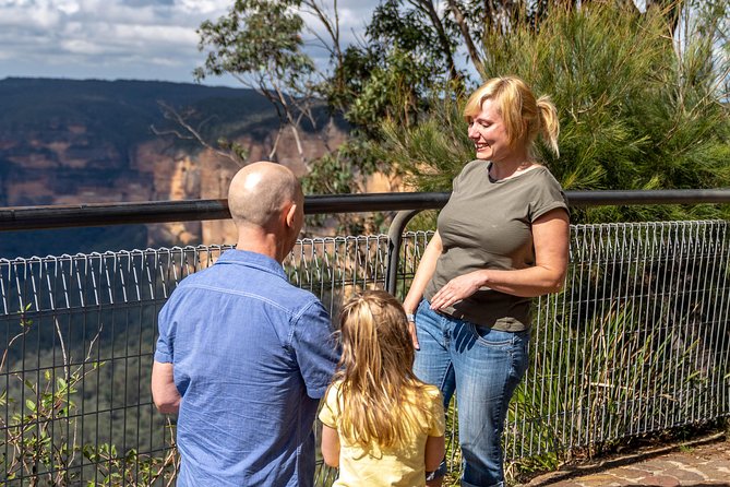 Blue Mountains: Three Sisters, Scenic World and Wildlife park - Bus ride reality check: comfort, early pickup, and what to pack