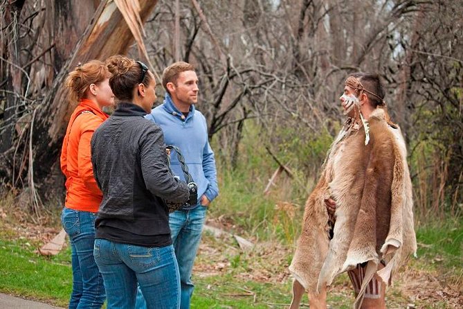 Blue Mountains Tour from Sydney with an Aboriginal Experience - Why the Aboriginal component changes the Blue Mountains
