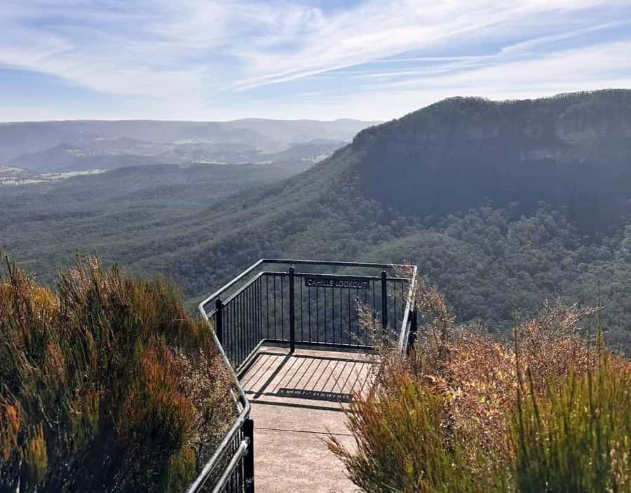 Blue Mountains Tour, Katoomba Falls & Cockatoos Small Group - Maple Grove Park wildlife time, plus a parrot park stop