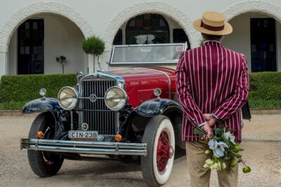 Blue Mountains Vintage Cadillac Tour with Local Guide - Leura Mall: a classic village stop with a view of everyday life