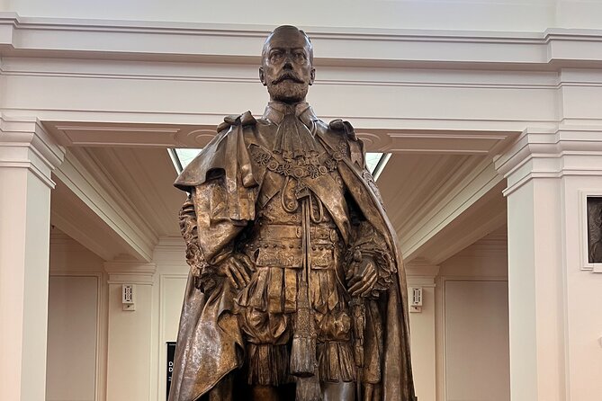 Canberra Private Tour from Sydney - Museum of Australian Democracy: Old Parliament House, new perspective
