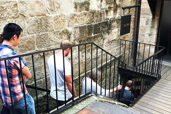 Convicts and The Rocks: Sydney's Walking Tour Led by Historian - Small-group format: why max 15 makes the stories stick