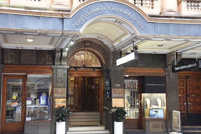 Entrancing Magic and Storytelling at Castlereagh Boutique Hotel - What’s included: sparkling wine and snacks, not a full meal