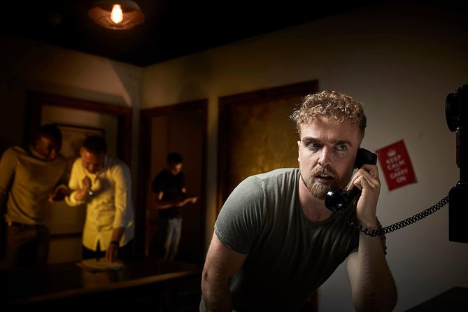 Escape Hunt Sydney - Inside the Escape Game: Clues, Codes, and Fast Teamwork