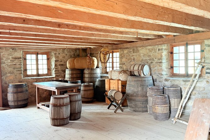Fortress of Louisbourg Tour - Stop 2: Louisbourg Lighthouse Stop and What to Do in 15 Minutes