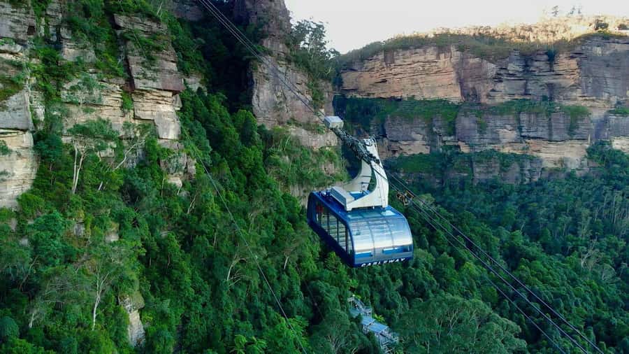 From Sydney: Blue Mountains Day Tour & Hop-on, Hop-off Tour - Leura and Echo Point: Three Sisters without the guesswork