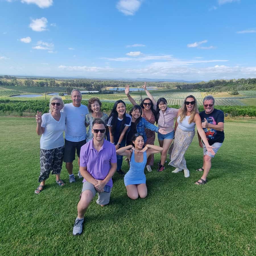 From Sydney: Hunter Valley Wine, Gin & Food Tastings Tour - Wine tasting at the cellar door: why the “guided” part matters