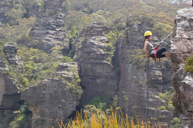 Half-Day Abseiling Adventure in Blue Mountains National Park - The 30m Overhanging Rappel: Where Adrenaline Actually Shows Up