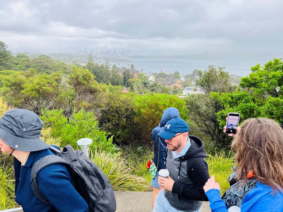 Half Day Small Group : The Story of Sydney Tour - Cruising through Sydney with context, not random sights