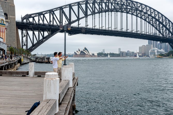 Highlights & Hidden Gems With Locals: Best of Sydney Private Tour - The Walking Reality: What to Wear and How to Pace Yourself