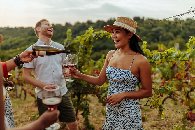 Hunter Valley All Inclusive, Wine, Chocolate Tasting and Lunch - The Day Starts at 7:00am: What the Ride Feels Like