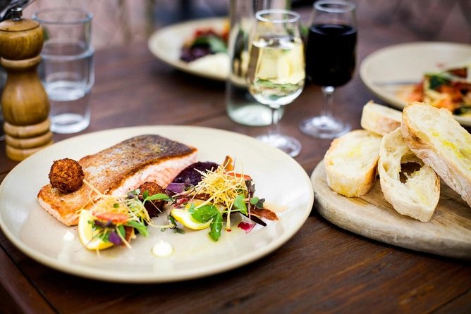Hunter Valley Highlights Private Wine Tour from Sydney - Smelly Cheese Shop (Hall of Food): a short stop with big payoff