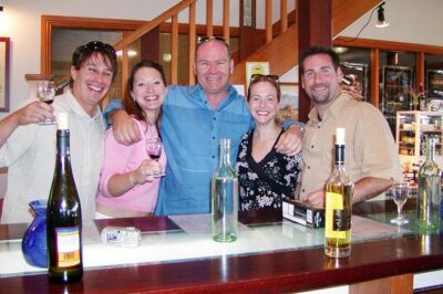 Hunter Valley Private Wine Tasting Tour from Sydney - The best road-trip stops: Brooklyn views and a quick Wyong coffee