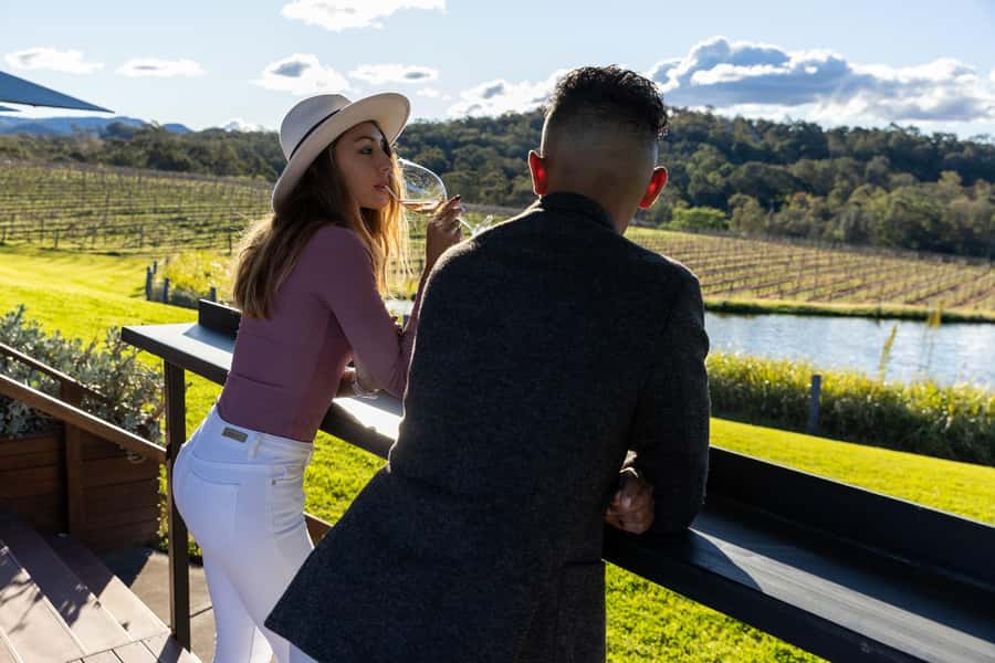 Hunter Valley: Wine and Cheese Tasting - Pooles Rock Cellar Door: a one-hour plan with Hunter Valley views
