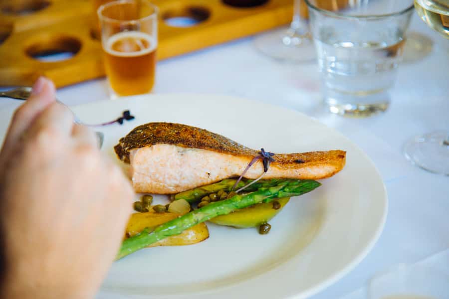 Hunter Valley: Wine, Spirits, and Cheese Tour with Lunch - Wineries and tastings: how you’ll taste Hunter Valley’s reds and whites