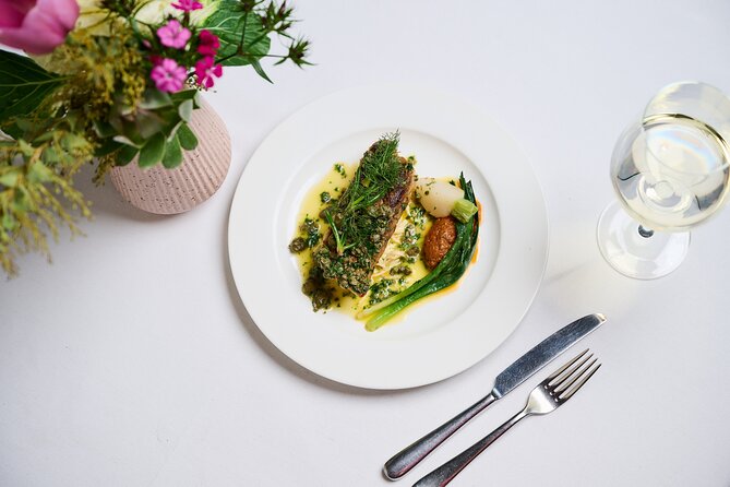 Journey Beyond Sydney Harbour Dining Cruise - The ship: modern comfort on a 78-foot ride