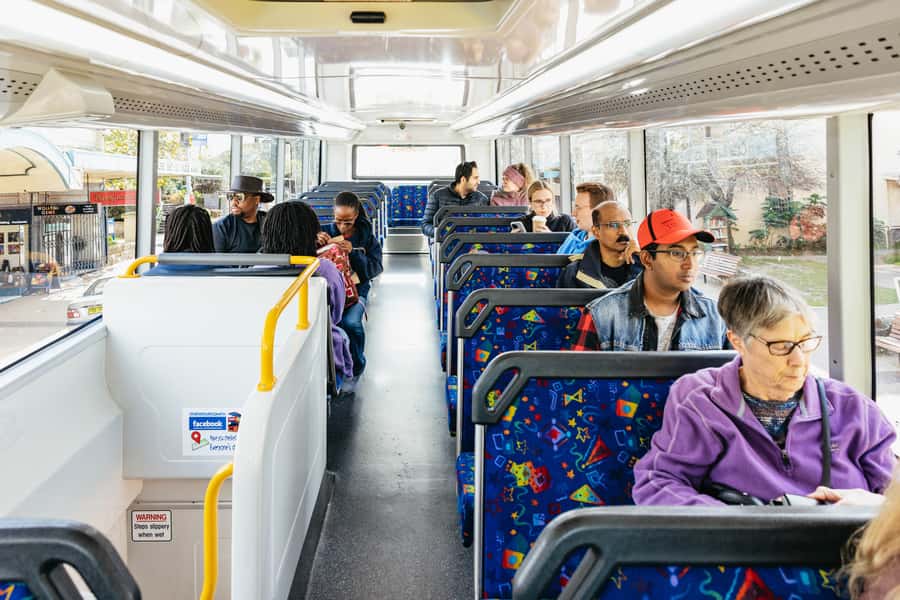 Katoomba: Lyrebird Hop-On Hop-Off and Scenic World Pass - Scenic Cableway: gliding above the treetops
