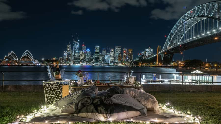 Luxury Picnic for 2 with Sydney Harbour Views at Kirribilli - Grazing boards and drinks: what you choose, what you sip
