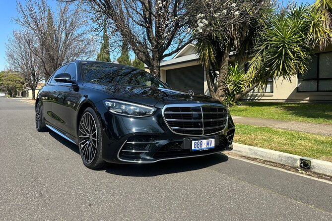 Luxury Sydney Airport Arrival Transfer - Sedan/SUV - Luggage Help and Real Door-to-Door Comfort