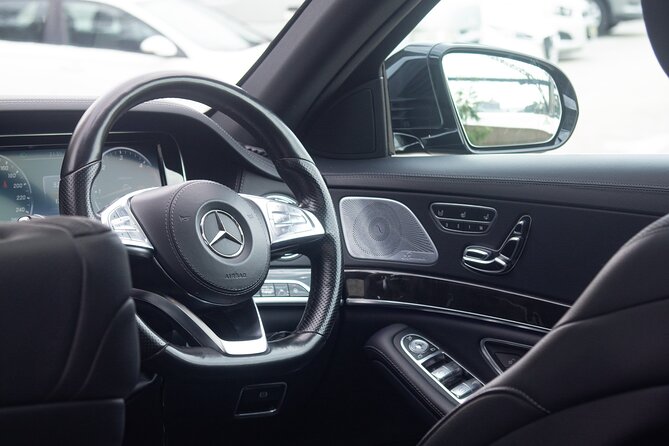 Luxury Sydney Airport Departure Transfer - Sedan/SUV - Price and value for a group of up to 3