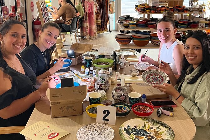 Paint and Sip Classes Sydney: Ceramic Plates & Bowls - What Happens When You Arrive and Get Settled