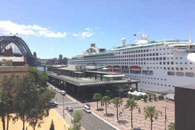 Private Arrival Transfer: Sydney Airport to Hotel or Cruise Port - Timing in the real world: flight delays, waiting time, and after-hours risk