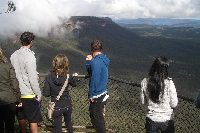 PRIVATE Blue Mountains Tour with Expert Guide - Cahill’s Lookout and Katoomba Falls: the waterfall-and-gorge hit