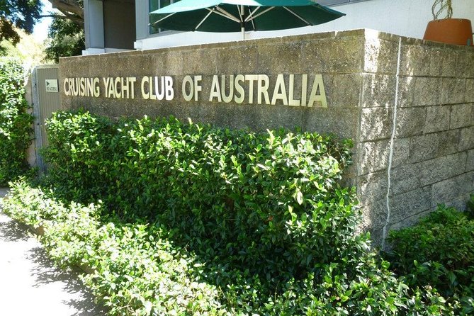 Private Essential Sydney Tour Including Lunch at the Cruising Yacht Club of Australia - Woolloomooloo to Bondi: Affluent Bays, Classic Coastline, and Time to Breathe