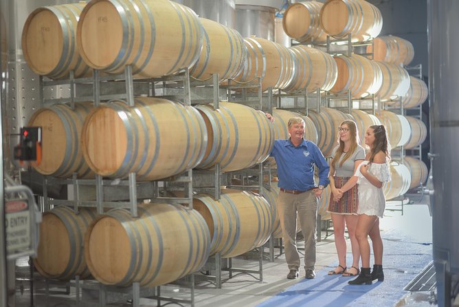 Private Luxury Tour: Tastes of the Hunter Valley - Glandore Estate Wines: Brokenback foothills and old-vine focus