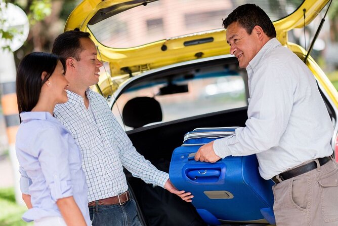 Private One-Way Airport Transfer from Sydney Airport to Sydney - Driver Personality and the Short Sydney Ride: What You Might Experience