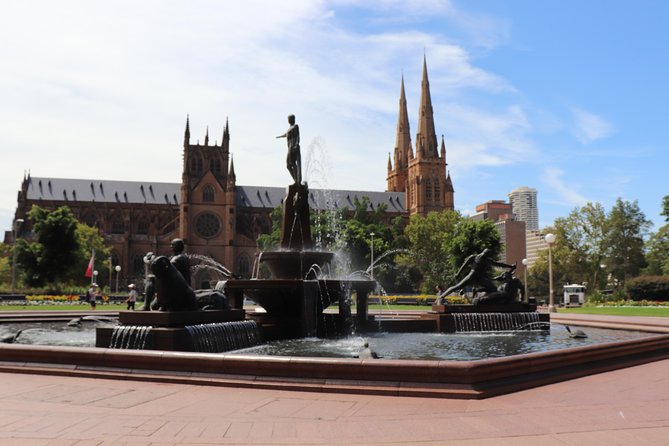 Private Sydney City Customized Tour - Bondi Beach for a Walk, Plus a Practical Lunch Break