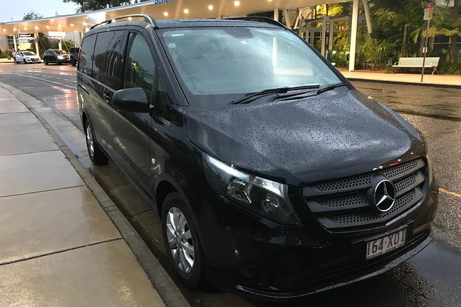 Private Transfer FROM Sydney Airport to Sydney CBD for 1 to 2 pax - Local info during the ride: quick, useful, not a scripted tour