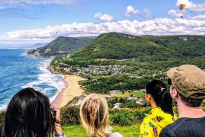 Private Wildlife Waterfalls and Wine Day Tour from Sydney - Botany Bay to Bulli Beach: a beach lunch you’ll look forward to