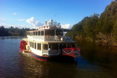 Scenic Adventure Lunch Cruise - Getting on board in Jamisontown for a 12:00 pm cruise