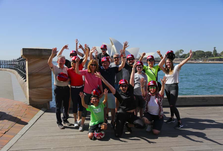 Scenic Sydney Harbour Bridge Bicycle Ride - Kirribilli and the Governor’s House: slowing down on the North Shore