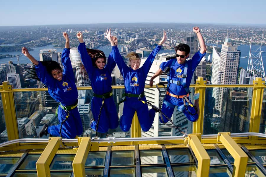 Skywalk at The Sydney Tower Eye: Ticket & Tour - Meeting point and your on-site rhythm (Level 5 at Westfield)