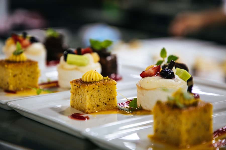 Sydney: 2-Course All Inclusive Lunch Harbour Cruise - The 78ft boat and your best spots for photos