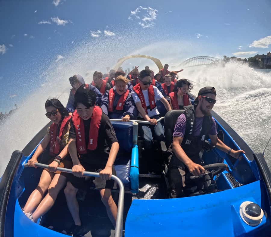 Sydney: 30-Minute Jet Boat Ride from Darling Harbour - Darling Harbour meeting point: start where the action is
