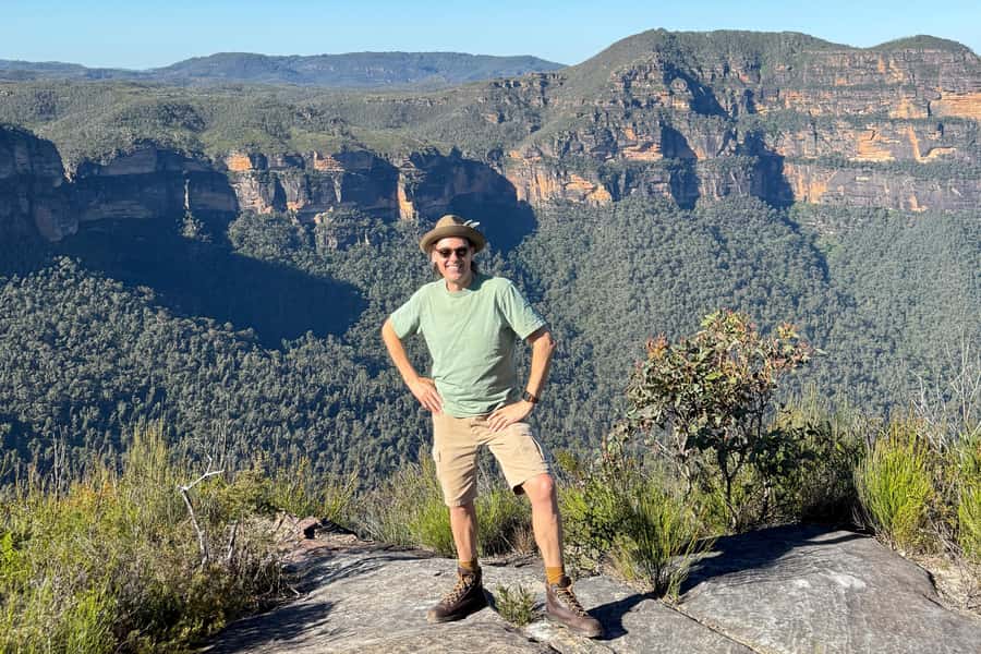 Sydney: Blue Mountains Kangaroos, Wilderness and Sunset Tour - What to pack and how to be comfortable on those steep trails