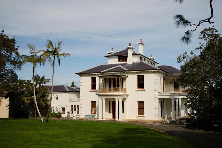 Sydney: City and Bondi Beach Private Luxury Half-Day Tour - Wendy Whiteley’s Secret Garden: A Calm Finish